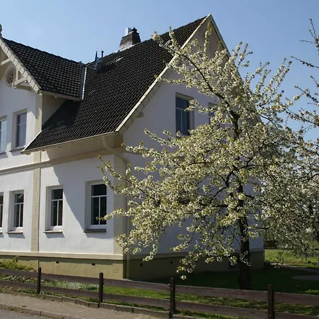 Apartment Am Leuchtturm Gruenendeich